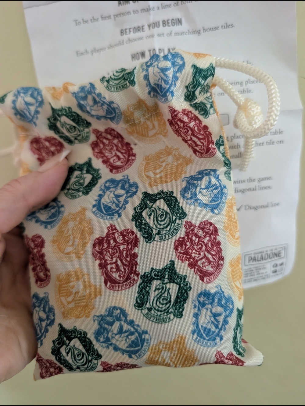 Harry Potter Houses Drawstring Pouch - Multi-Color Crest Design - Picture 3 of 5
